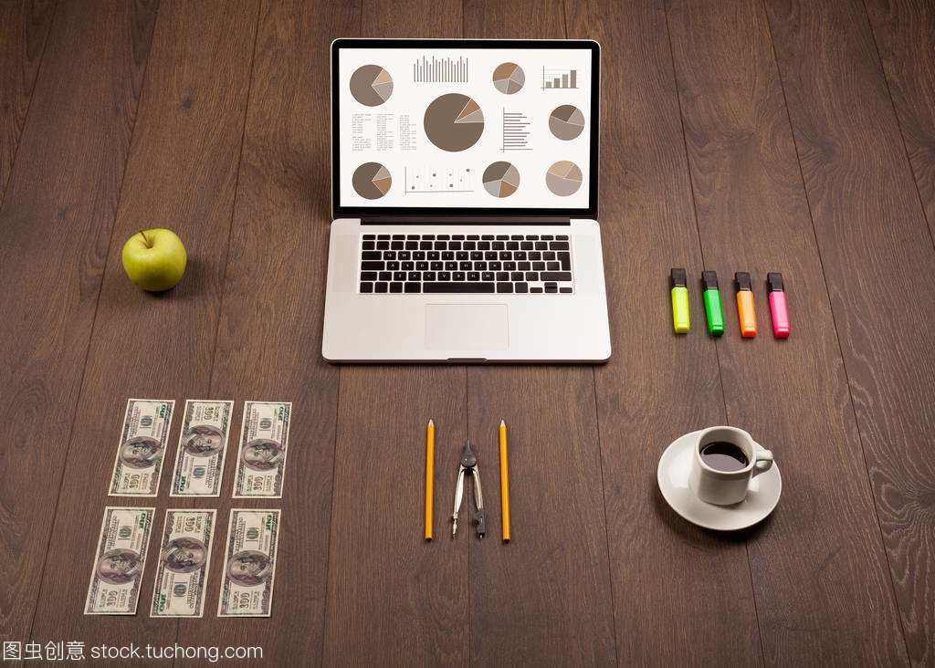 笔记本电脑屏幕上的饼形图 现代办公中的数据分析利器